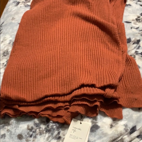 🌺 black one piece 🧣 scarf 🌺 - Picture 5 of 6